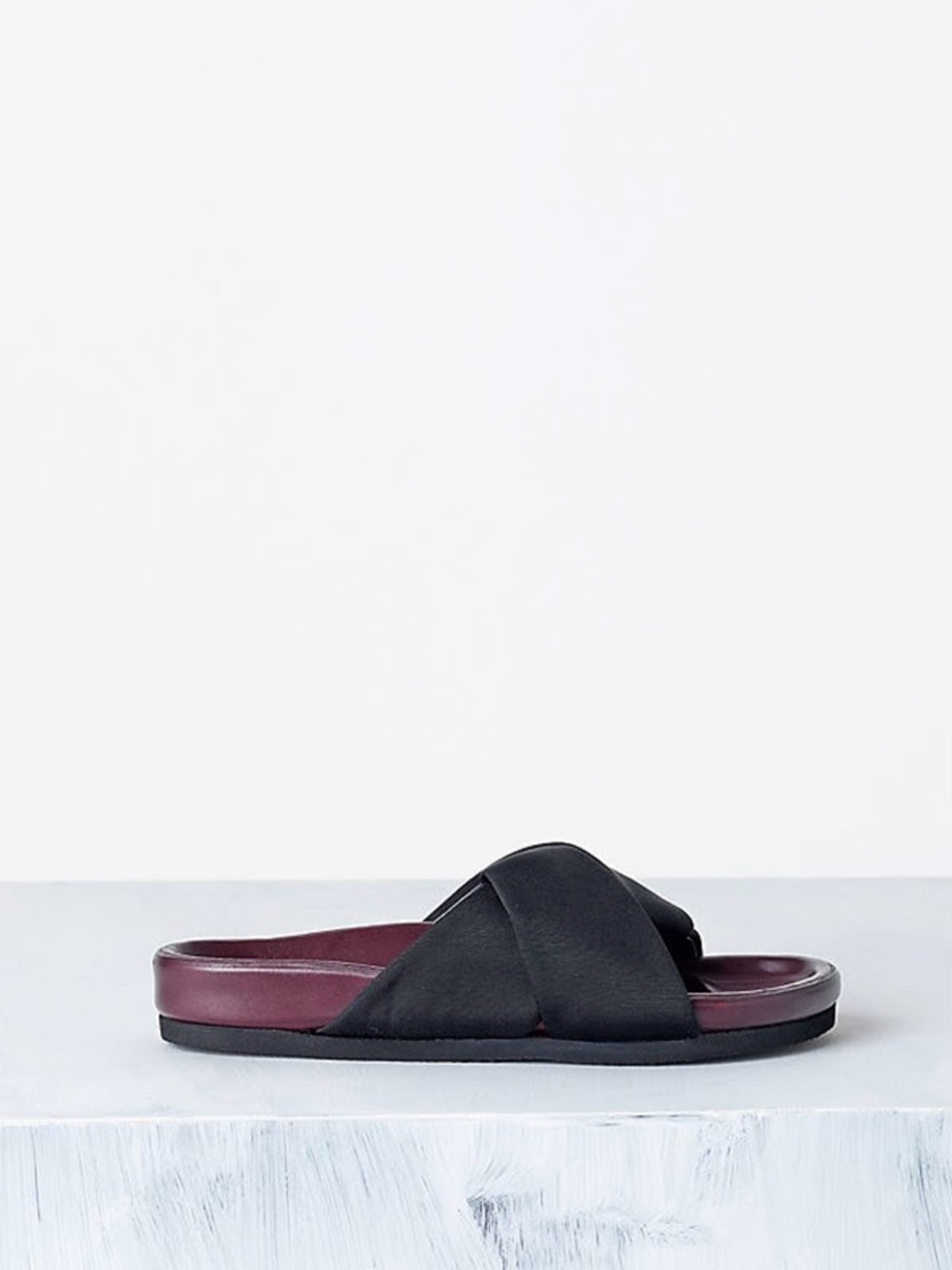 ‼️ISO‼️ CÉLINE FLAT CRISS CROSS SANDAL IN CREPE FABRIC BLACK